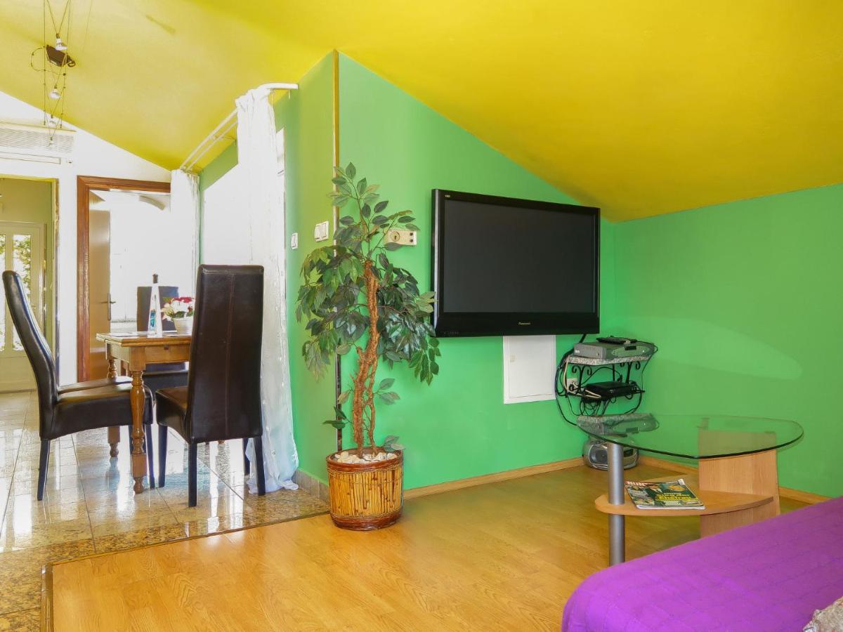 Apartment Blekic - Mlk305 By Interhome มาลินสกา ภายนอก รูปภาพ